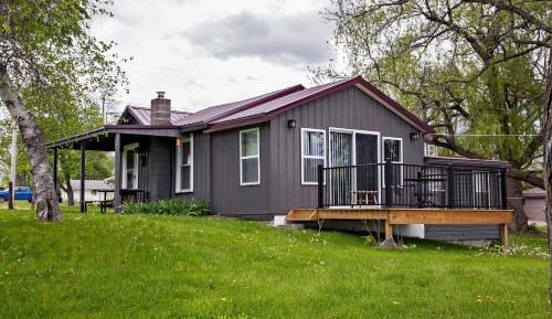 One-Bedroom Holiday Home