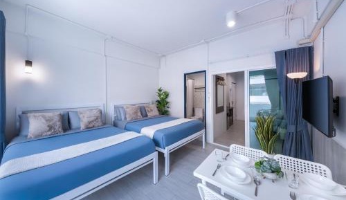 Deluxe Apartment