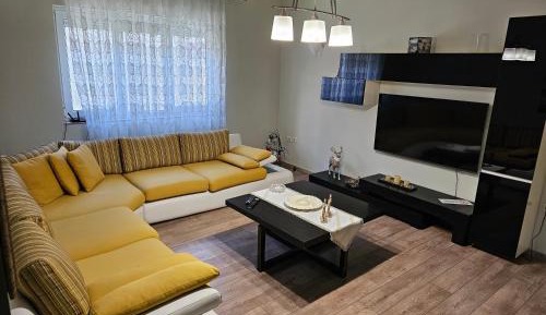 Apartment with Garden View
