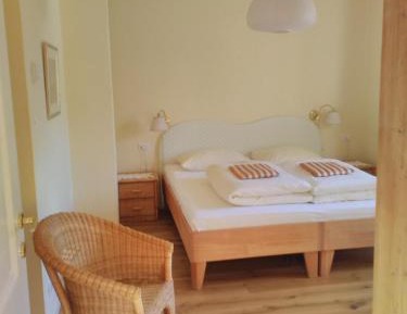 One-Bedroom Apartment with Balcony