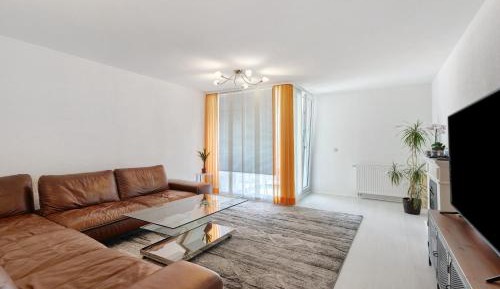Superior One-Bedroom Apartment with Balcony