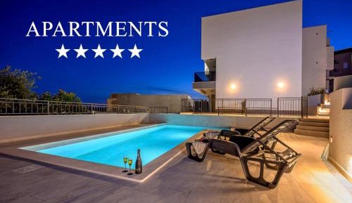 One-Bedroom Apartment with Sea View and Balcony