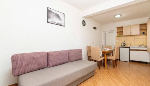 One-Bedroom Apartment with Balcony