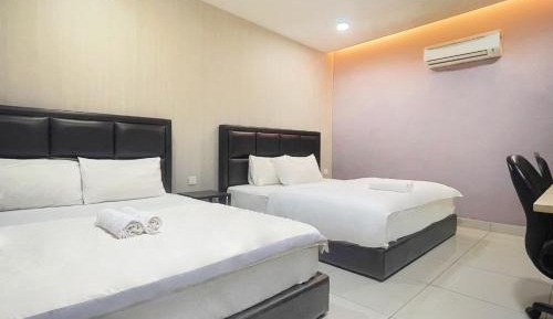 Deluxe Family Room