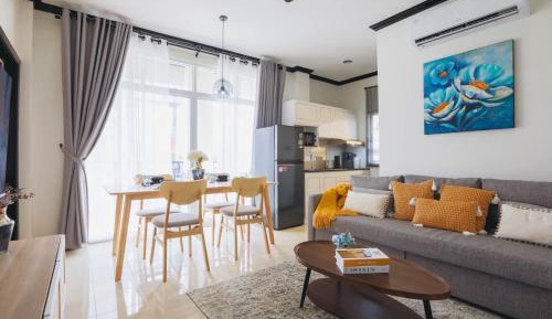 Four-Bedroom Penthouse Apartment