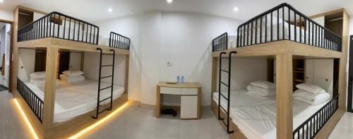 Mixed Dormitory Room