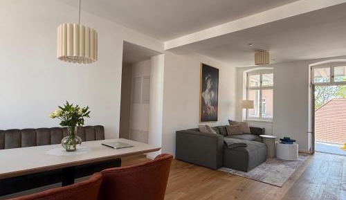 One-Bedroom Apartment with Balcony