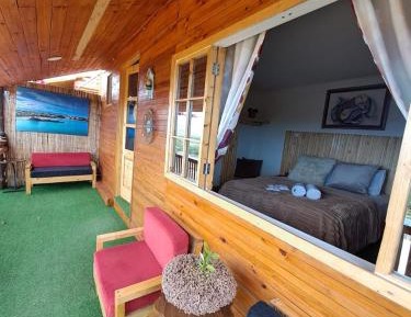 Deluxe Bungalow