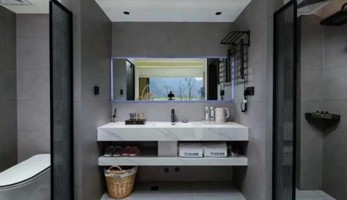 Twin Room with Mountain View
