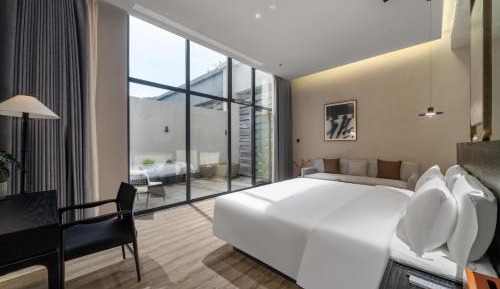 Double Room with Private Bathroom