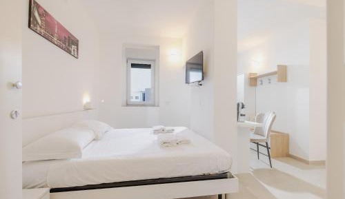 Quadruple Room with Private Bathroom