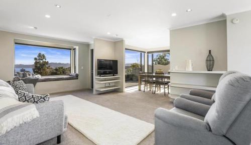 Four-Bedroom Holiday Home