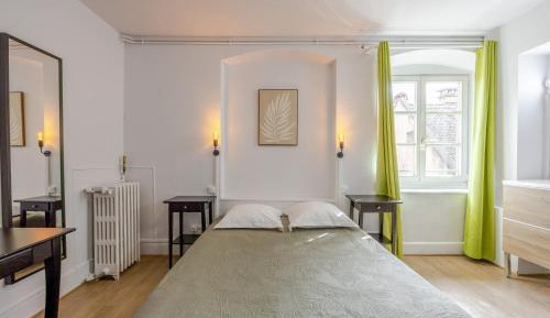 Triple Room with Shared Bathroom