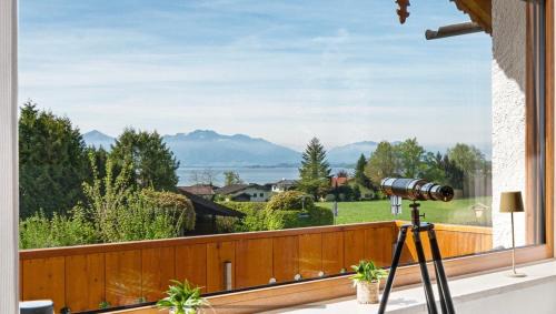 Four-Bedroom Apartment with Lake View