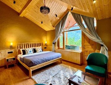 King Room with Balcony