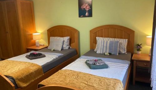 Twin Room with Bathroom