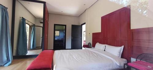 Double Room with Pool View