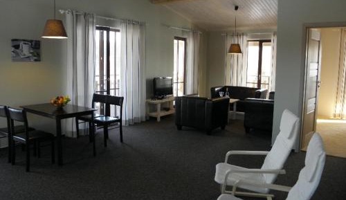 Deluxe Family Suite