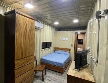 Deluxe Room (2 Adults + 1 Child)