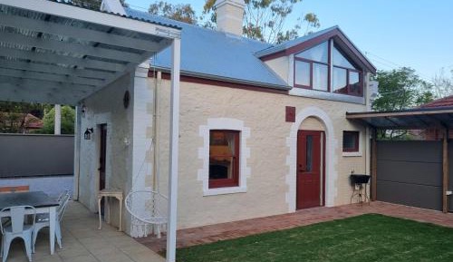 One-Bedroom House