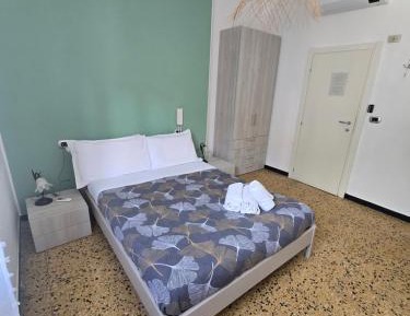 Double Room with Shared Toilet