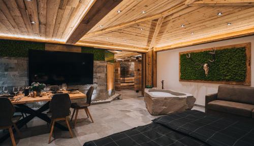 Suite with Sauna