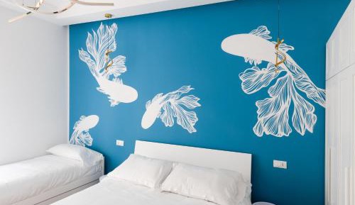 Three-Bedroom Premium Apartment with Balcony