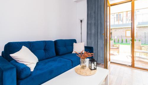 One-Bedroom Apartment with Garden