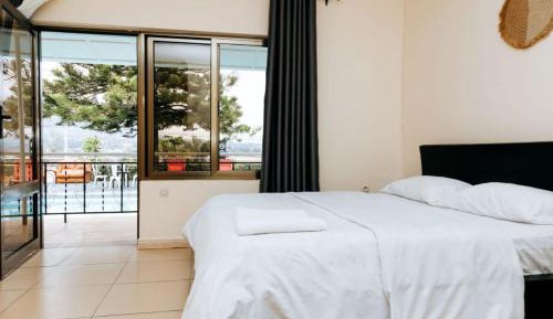 Four-Bedroom Holiday Home