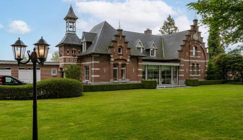 Deluxe Villa