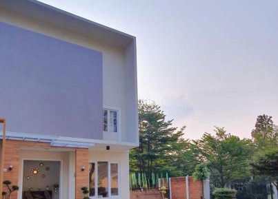 Villa with Garden View