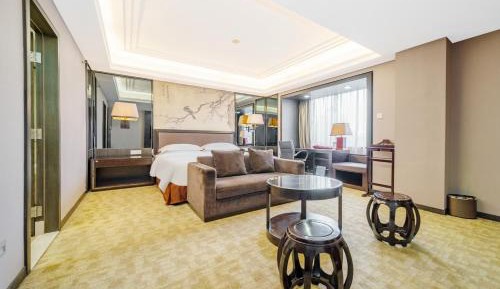 Executive King Room 