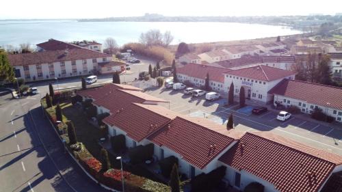  Standard Studio  (2 Twin Beds)