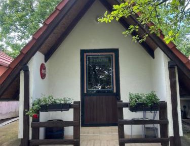 Bungalow with Patio