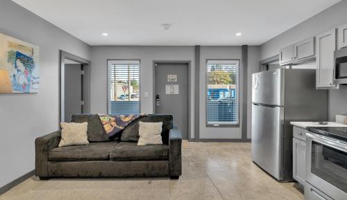 Deluxe Apartment