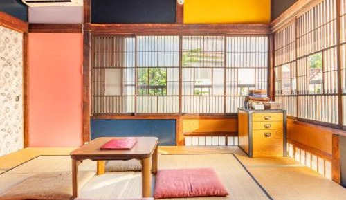 Quadruple Room with Shared Bathroom