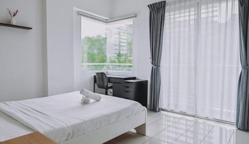 Deluxe Studio