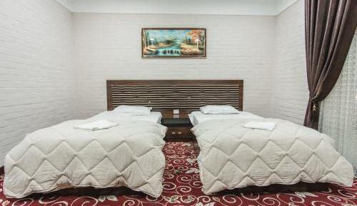 Large Twin Room
