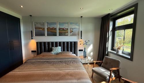 Deluxe One-Bedroom Apartment with Garden View