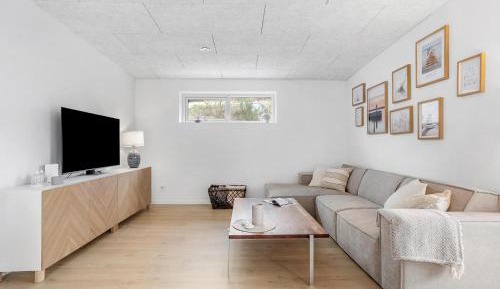Three-Bedroom Holiday Home 