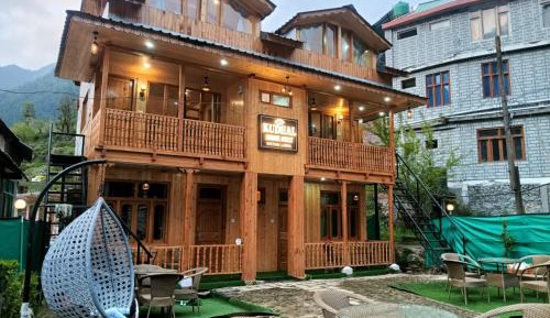 Quadruple Room with Balcony