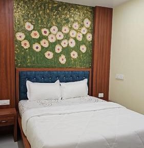 Deluxe Double Room (2 Adults + 1 Child)