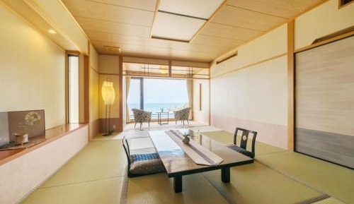 Japanese-Style Room
