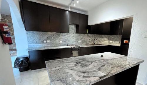Two-Bedroom Apartment with Mountain View