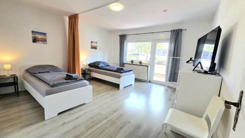 Three-Bedroom Apartment with Balcony