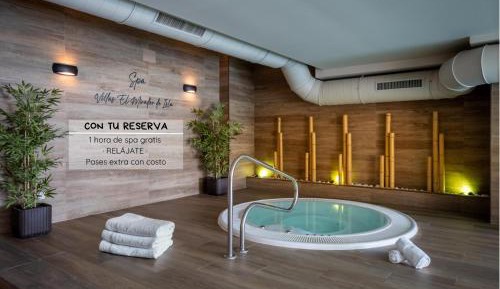 Three-Bedroom Villa with Spa Access