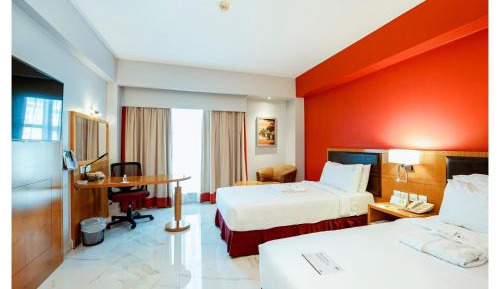 Premium Twin Room with Lounge Access - Smoking