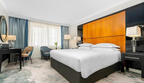 Superior King Room