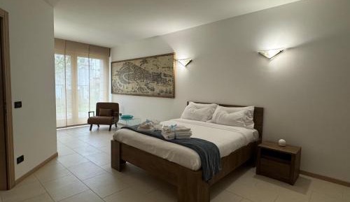 One-Bedroom Apartment with Garden