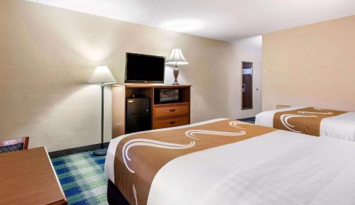 Queen Room with Two Queen Beds - Non-Smoking